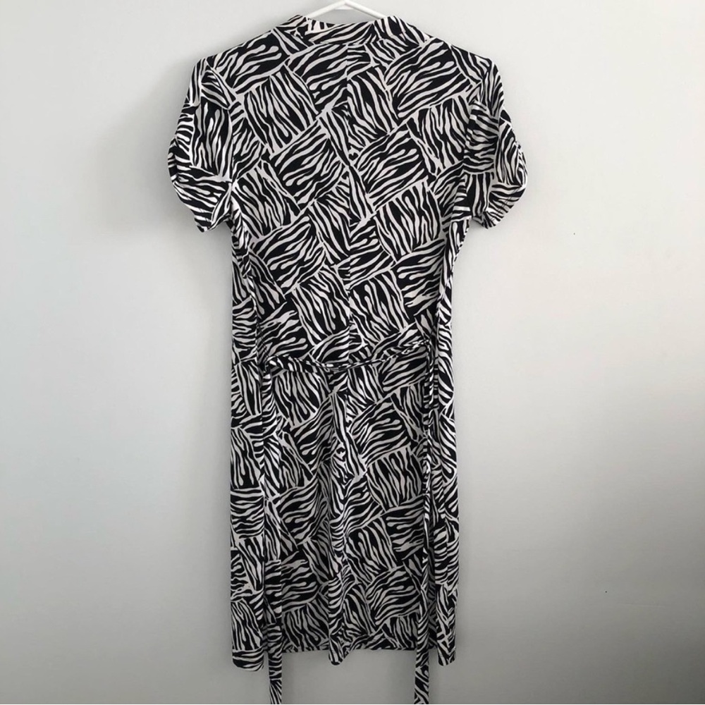 Zebra Patterned Dress - Picture 4 of 4